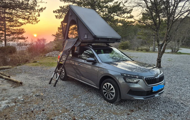 Snailer Alduo stresny stan na aute Skoda Kamiq - fotografia zakaznika z krajiny Slovinsko